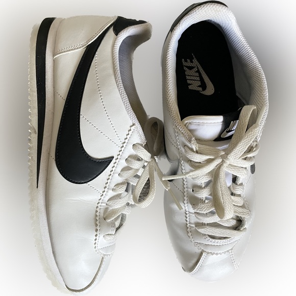 Nike Cortez Size W9 - Gently worn - Picture 2 of 6